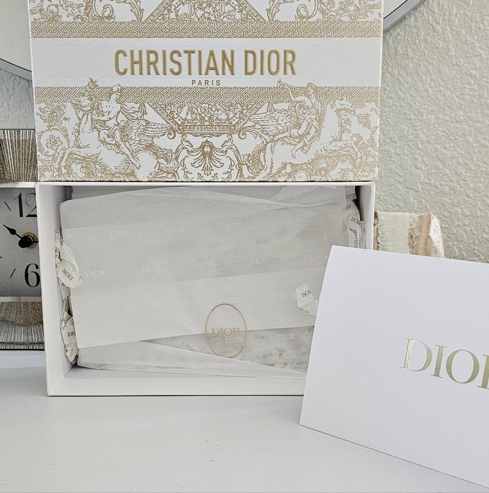 NWOT Christian Dior Skincare Bundle - Picture 6 of 6